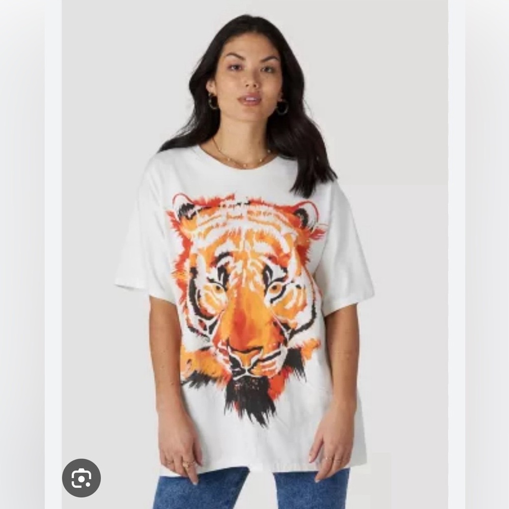 Free People Wrangler Oversized Tiger T-Shirt size Small EUC